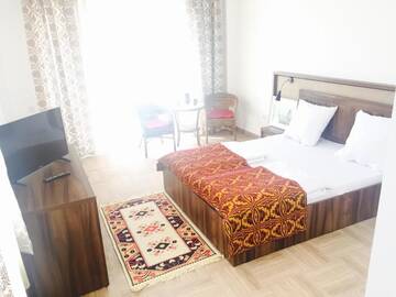 Фото номера King Room with Balcony and Danube View Гостевой дом Mai Danube г. Ешелница 7
